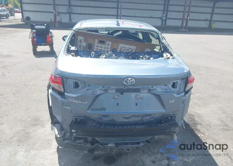 2022 Toyota Corolla Le z USA, uszkodzony, nr VIN JTDEPMAE4NJ197615